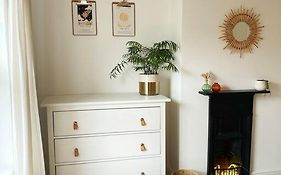 Family Friendly House In Norwich With Parking